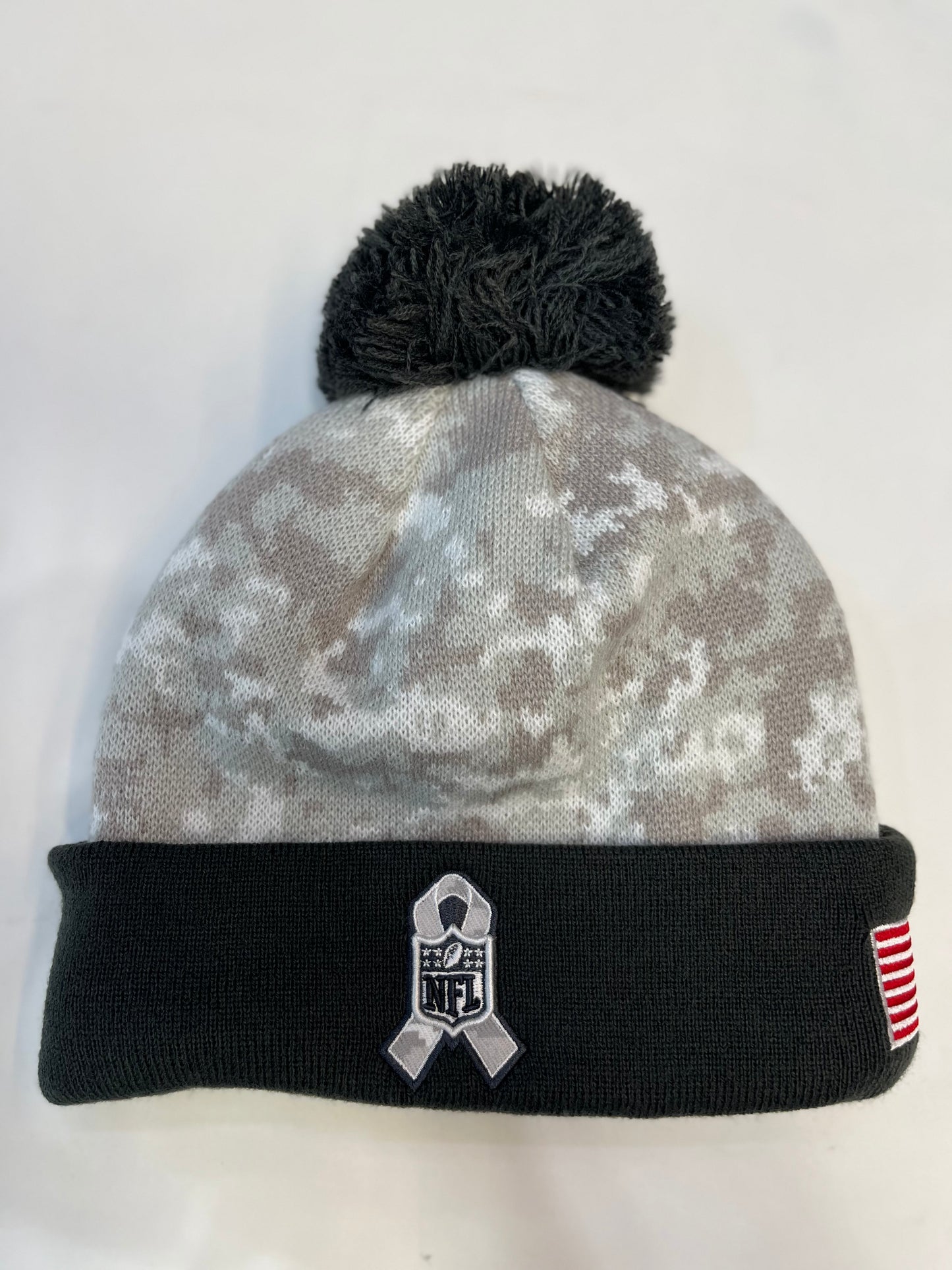 Las Vegas Raiders Camouflage Knit Beanie with Pom